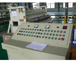 3.0-2000縱剪機組